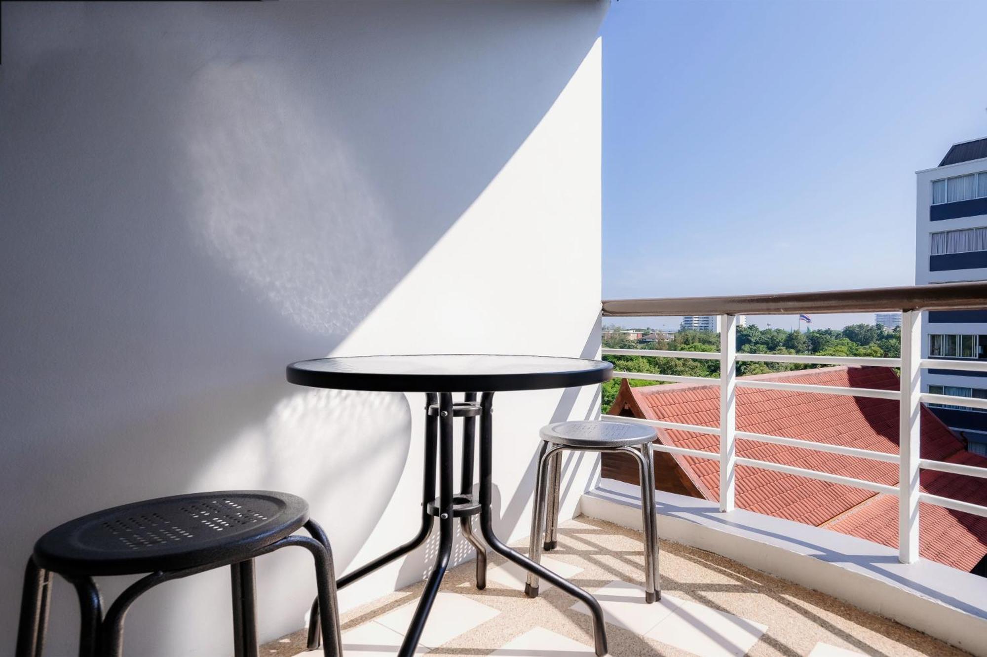 Hua Hin First - Happy Rent Apartment Стая снимка