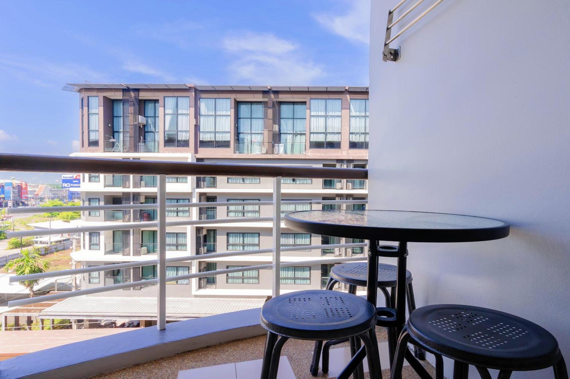 Hua Hin First - Happy Rent Apartment Екстериор снимка